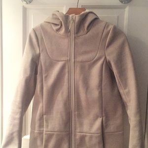 Lululemon wind proof & water proof trench coat!